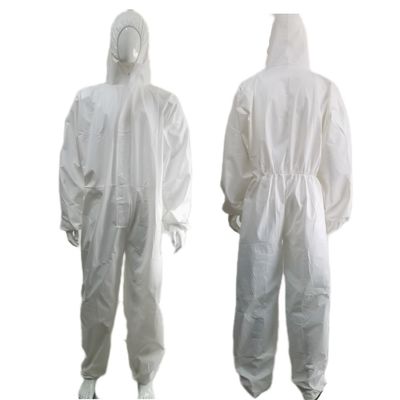 55gm-70gm Μικροπορώδες υδατοασφαλές προστατευτικό ένδυμα με καλύβα για ΠΠΕ τύπου CE5/6